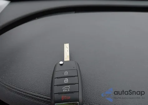 2020 Kia Sorento 2.4L L из США, поврежденный, VIN 5XYPG4A33LG664592